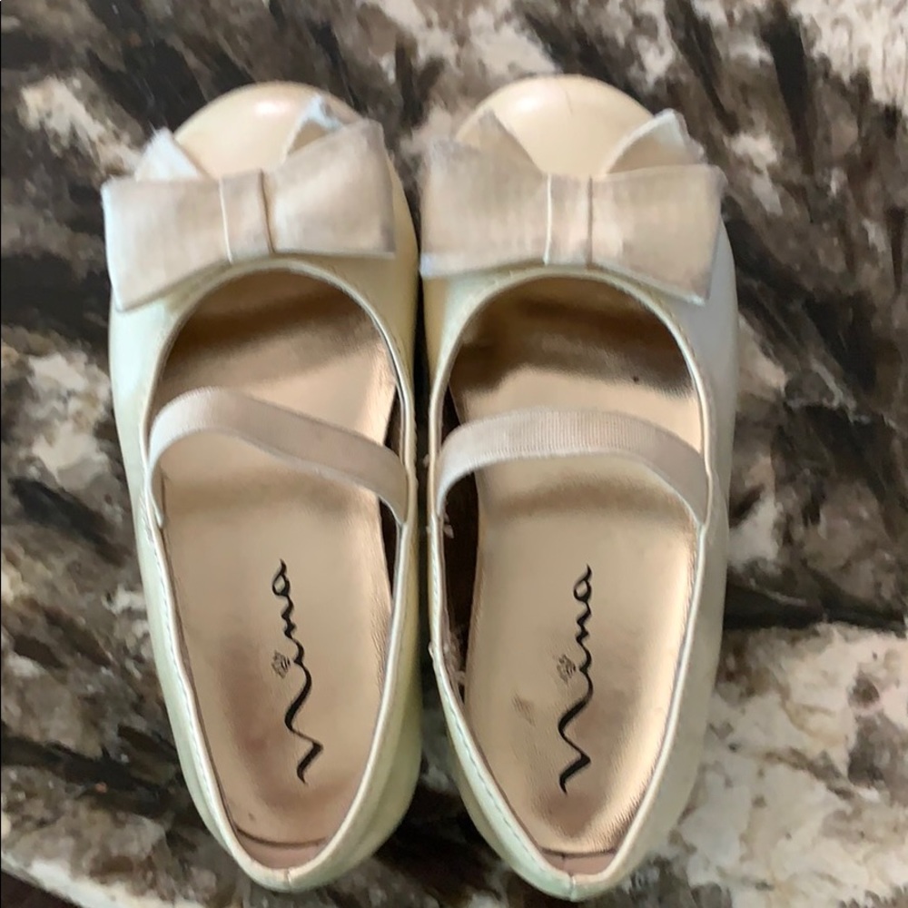 Ivory Nina toddler dress shoes size 7